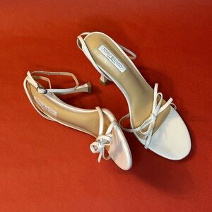 Tony Bianco lover heel in Napa Dove